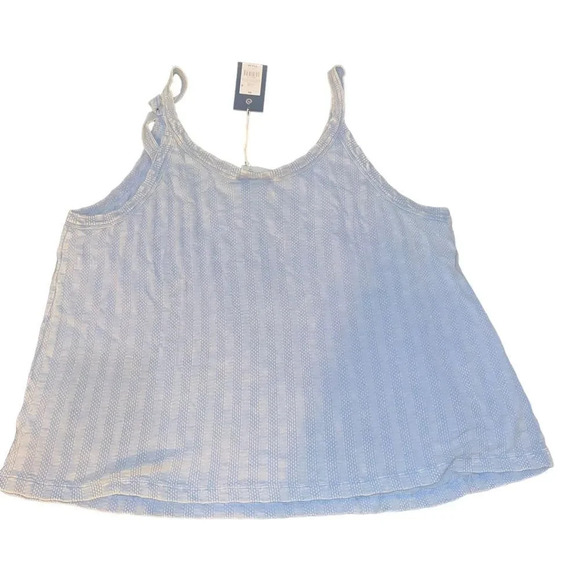 Universal Thread NWT Women's Blue Scoop Neck Soft Stretch Slim‎ Fit Cotton Tank - Picture 2 of 2